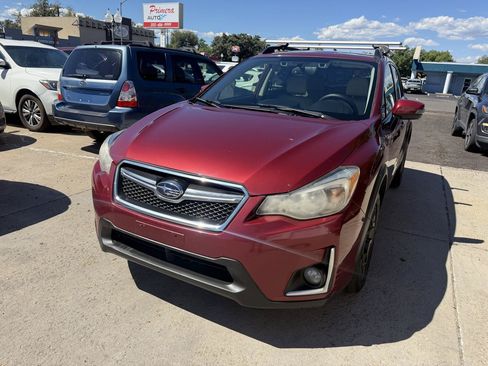 Used 2017 Subaru Crosstrek 2.0i Limited AWD/4WD image 3