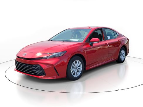 New 2026 Toyota Camry LE FWD image 2