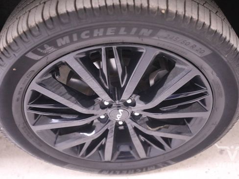 Used 2022 Kia Telluride SX w/ SX Prestige Package image 35