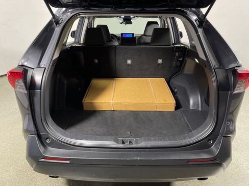 Certified 2024 Toyota RAV4 XLE FWD image 10