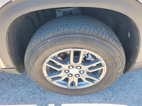 Certified 2025 GMC Acadia Elevation image 19