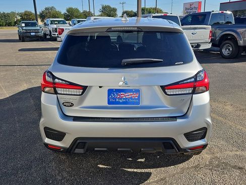 New 2025 Mitsubishi Outlander Sport SE image 11