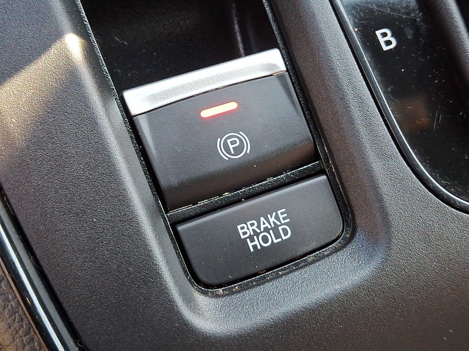 Used 2025 Honda CR-V Sport image 25