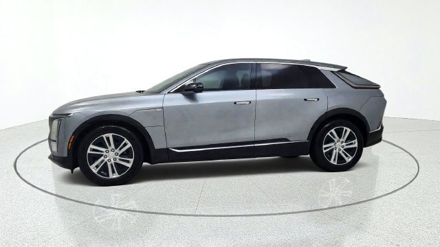 Used 2024 Cadillac Lyriq Tech w/ Driver Assist Package AWD/4WD image 4