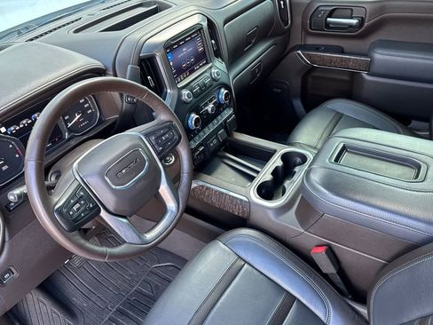 Used 2020 GMC Sierra 2500 Denali w/ Denali Ultimate Package image 10