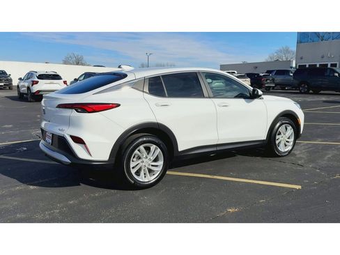 Certified 2025 Buick Envista Preferred image 8