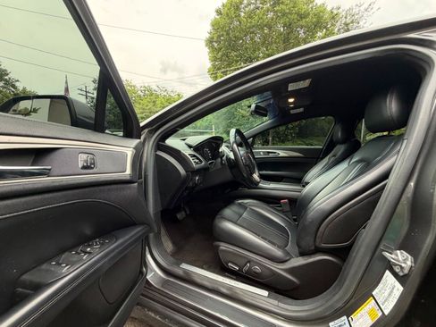 Used 2017 Lincoln MKZ Premiere FWD image 19