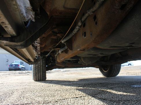 Used 2011 Ford F150 Lariat w/ Lariat Chrome Pkg image 44