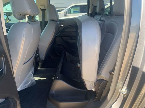 Used 2019 Chevrolet Colorado Z71 AWD/4WD image 11