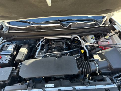 New 2026 GMC Canyon AT4 image 8