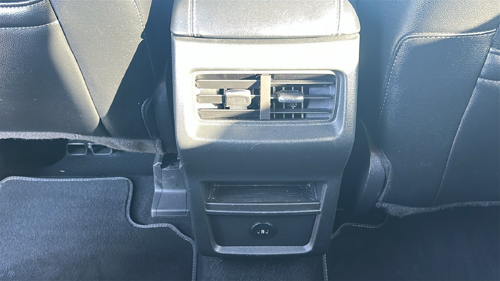Used 2023 Ford Edge ST w/ Cargo Accessory Package AWD/4WD image 31