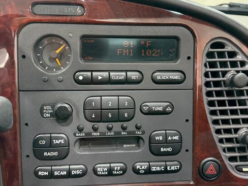 Used 1998 Saab 900 SE Turbo FWD image 32