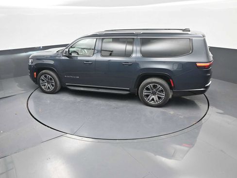 Used 2024 Jeep Wagoneer L Series II w/ Flexible Seating Group AWD/4WD image 41