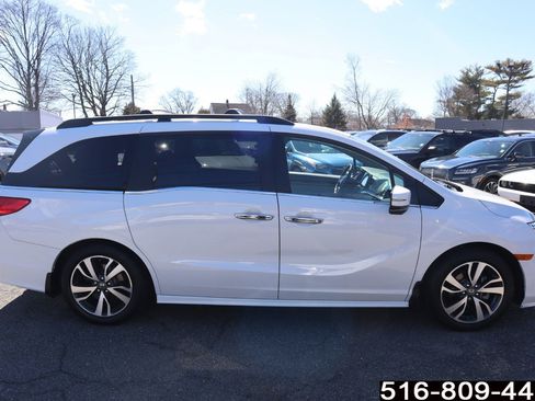 Used 2023 Honda Odyssey Touring image 4