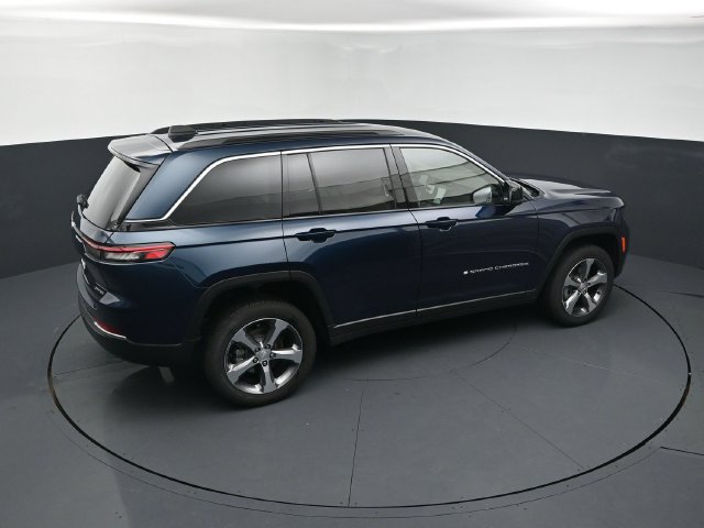 New 2026 Jeep Grand Cherokee Limited AWD/4WD image 18