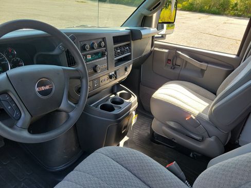 New 2025 GMC Savana 3500 w/ Power Convenience Package image 19