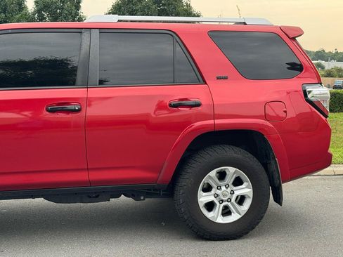 Used 2017 Toyota 4Runner SR5 RWD image 9