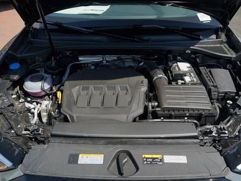 New 2025 Audi Q3 2.0T Premium image 12