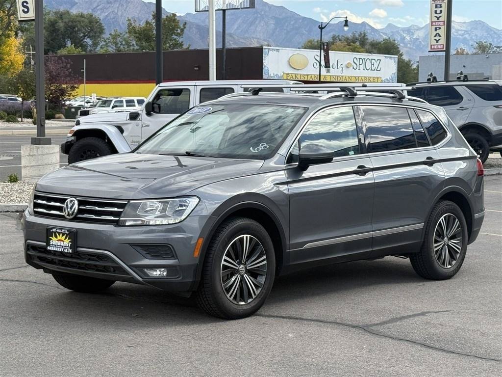 Used 2018 Volkswagen Tiguan SEL AWD/4WD image 3