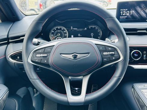 Used 2024 Genesis GV70 3.5T Sport w/ Sport Advanced Package image 18