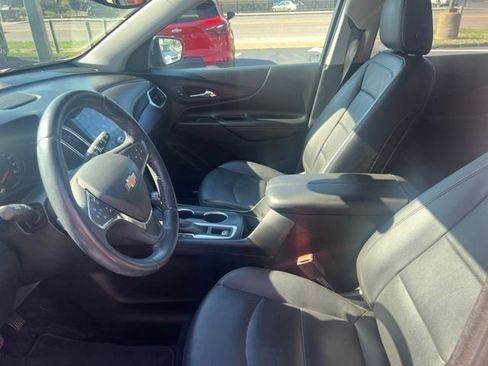 Used 2021 Chevrolet Equinox Premier image 6
