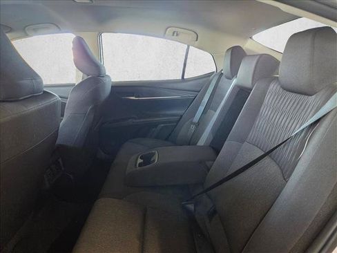 Used 2025 Toyota Camry LE FWD image 15