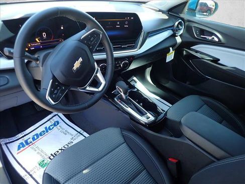 New 2026 Chevrolet Trax LT w/ Driver Confidence Package FWD image 10