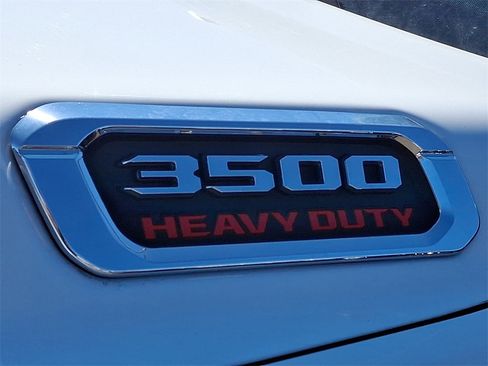 Used 2022 RAM 3500 Tradesman w/ Chrome Appearance Group image 10