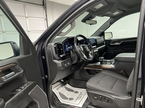 Used 2023 Chevrolet Silverado 1500 LT Trail Boss image 20