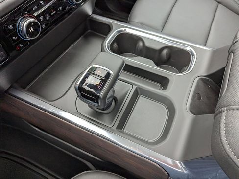 New 2025 GMC Sierra 1500 SLT w/ SLT Premium Package image 13