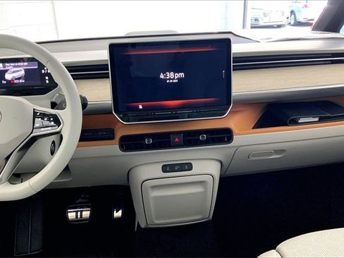 New 2025 Volkswagen ID. Buzz Pro S Plus image 8