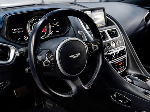 Used 2018 Aston Martin DB11 V12 image 23