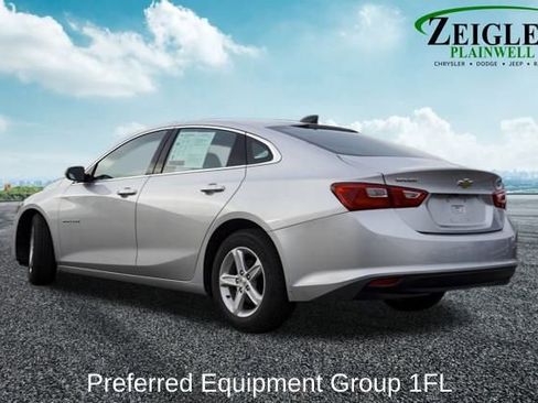 Used 2020 Chevrolet Malibu LS image 2