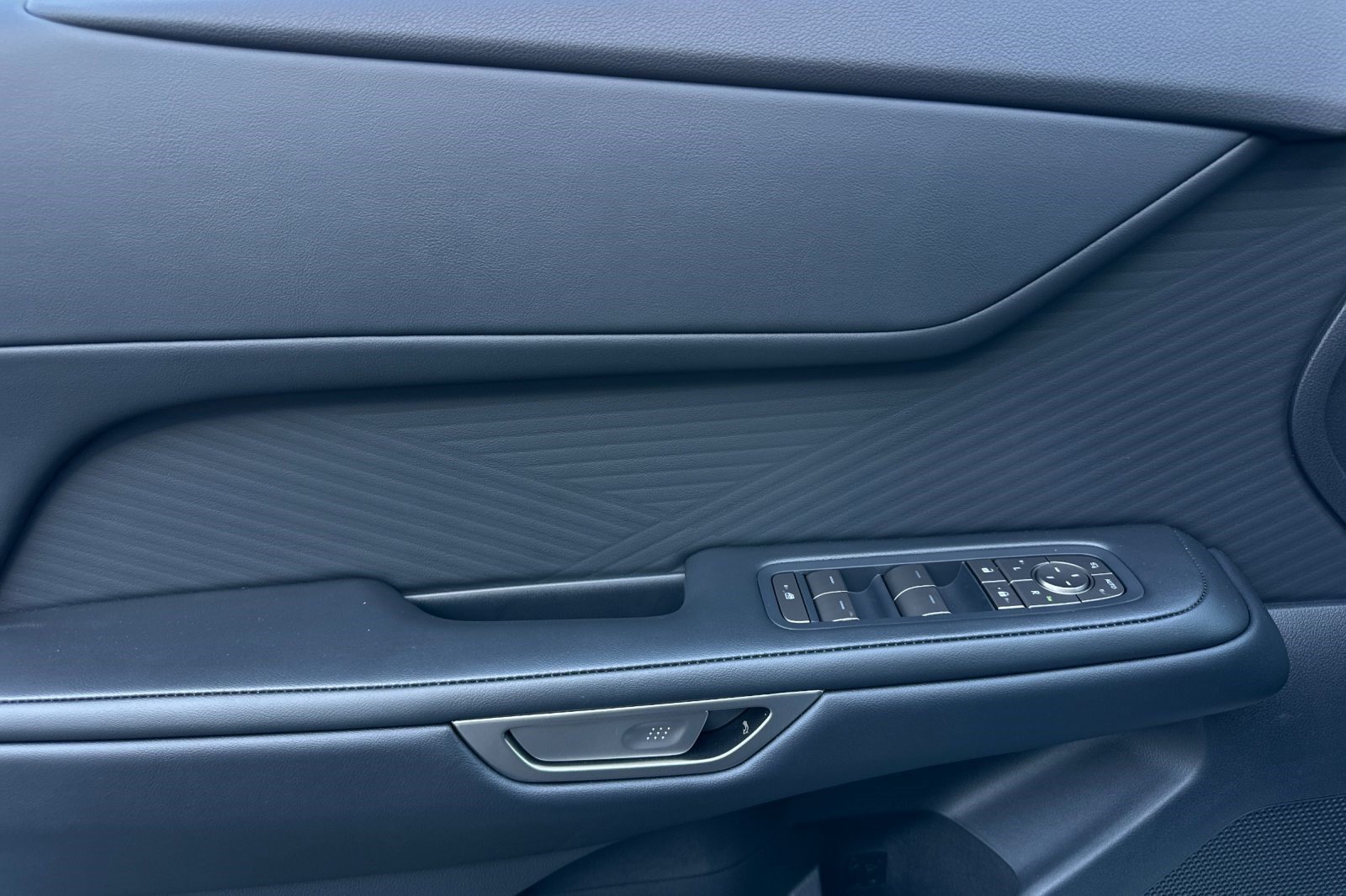 New 2026 Lexus ES 350e w/ Convenience Package FWD image 14