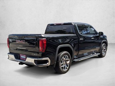 Used 2022 GMC Sierra 1500 SLT w/ SLT Convenience Package image 5