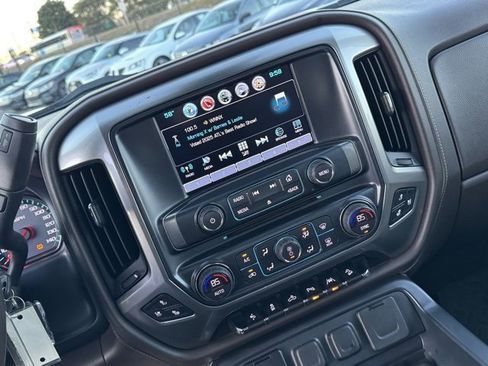 Used 2018 Chevrolet Silverado 1500 LTZ Z71 w/ LTZ Plus Package image 31