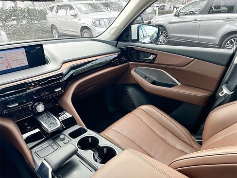 Used 2024 Acura MDX FWD w/ Technology Package image 26