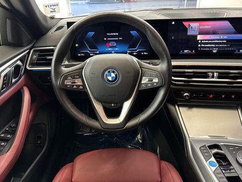 Used 2023 BMW i4 eDrive35 RWD image 32