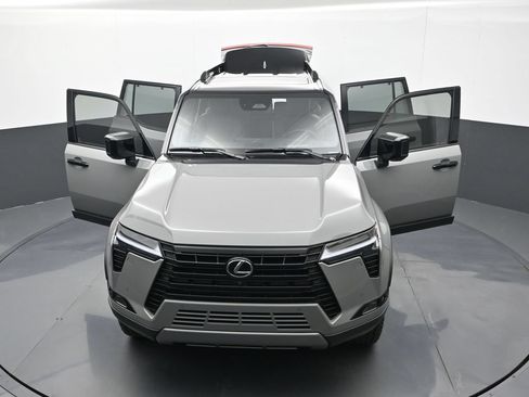 Used 2026 Lexus GX 550 AWD/4WD image 30
