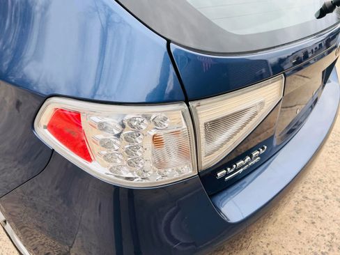 Used 2011 Subaru Impreza 2.5i image 11