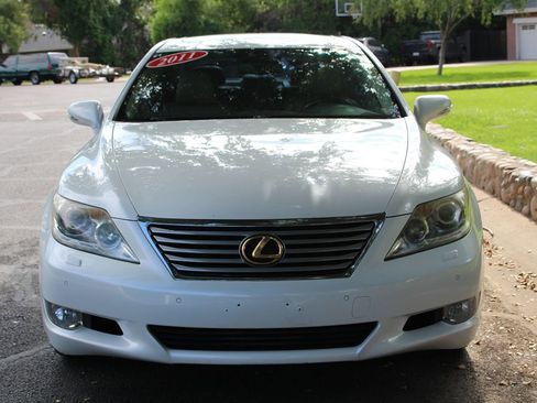 Used 2011 Lexus LS 460 image 35