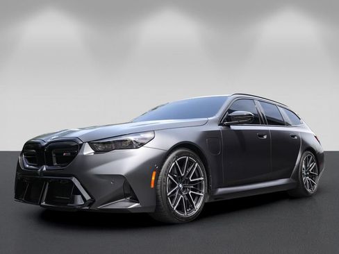 Used 2026 BMW M5 Touring AWD/4WD image 7