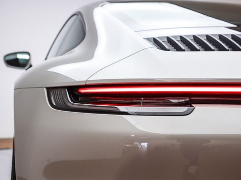 Used 2024 Porsche 911 Carrera GTS image 8