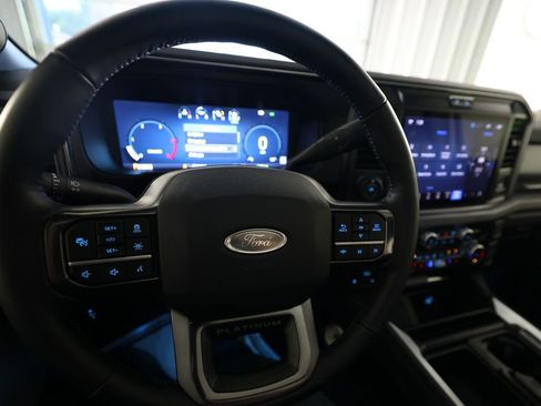 Used 2025 Ford F250 Platinum AWD/4WD image 21