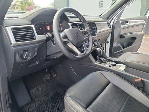 Used 2023 Volkswagen Atlas Cross Sport SE AWD/4WD image 13