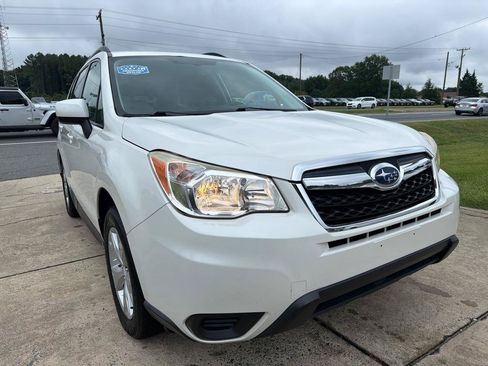 Used 2016 Subaru Forester 2.5i Premium w/ Popular Package #1 AWD/4WD image 2