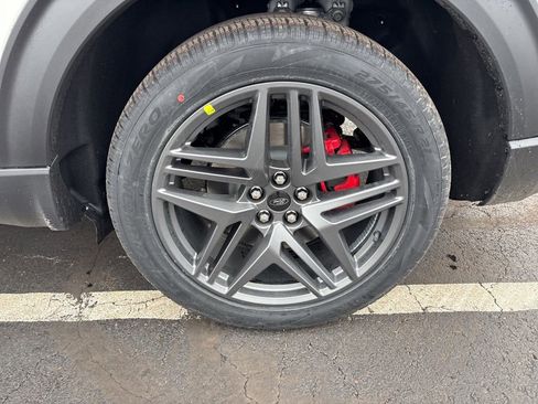 New 2026 Ford Explorer ST-Line w/ ST-Line Street Pack image 10