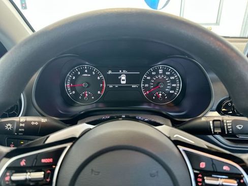 Certified 2023 Kia Forte LXS w/ LXS Technology Package FWD image 12