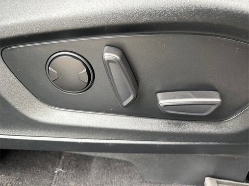 Used 2021 Ford Explorer XLT w/ Equipment Group 202A image 38