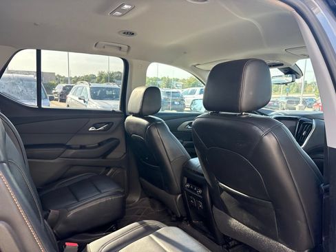 Used 2018 Chevrolet Traverse LT AWD/4WD image 32